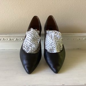 Fyre ballet point flats. All leather.